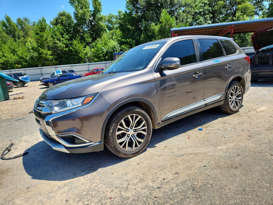 2017 Mitsubishi Outlander VIN JA4AD3A35HZ001049 COPART salvage auction — SIDE, Fl - Cert Of Title Slvg Rebuildable, sold $1,400 on 2026-07-17 (photo 1)