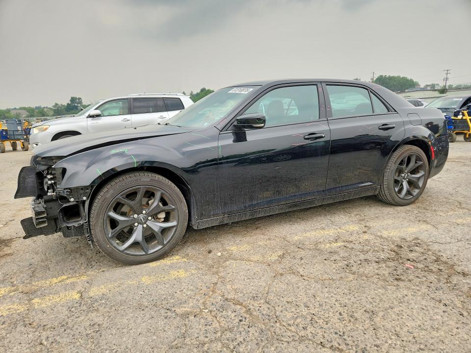 2022 Chrysler 300 VIN 2C3CCABG1NH184683 COPART salvage auction — FRONT END, Pa - Certificate Of Salvage, sold $7,900 on 2026-08-14 (photo 1)