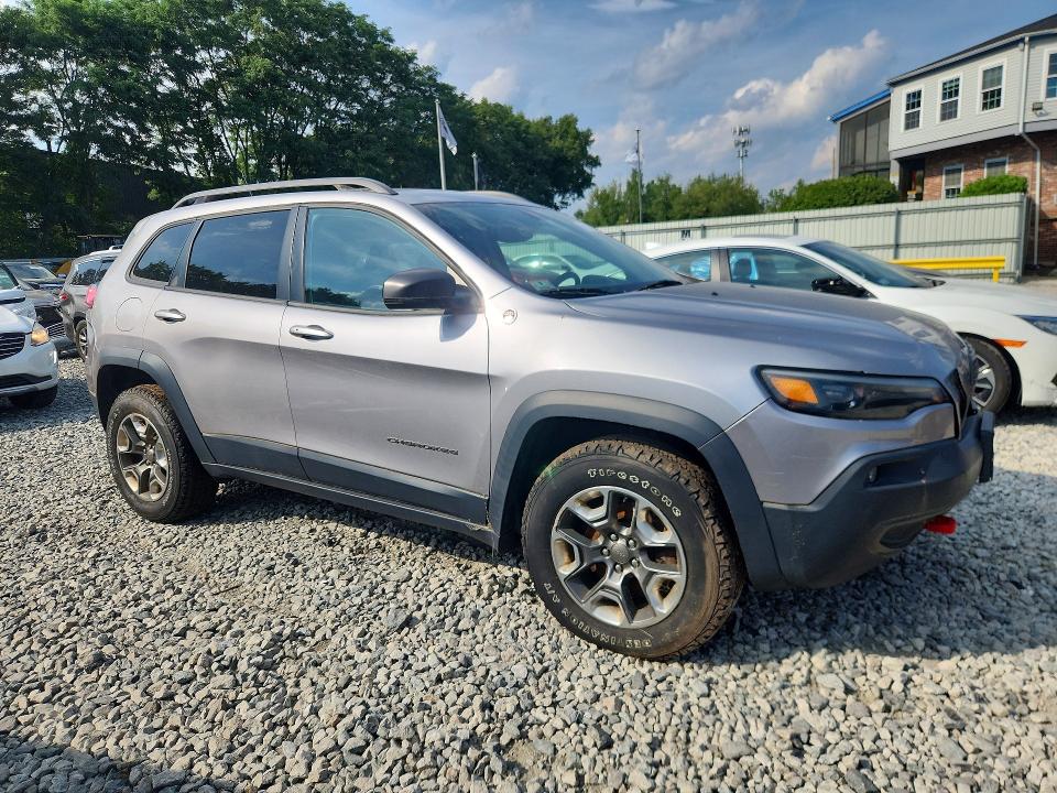 2019 Jeep Cherokee VIN 1C4PJMBX5KD153854 COPART salvage auction — FRONT END, Ma - Certificate Of Title, sold $2,050 on 2026-07-30 (photo 4)