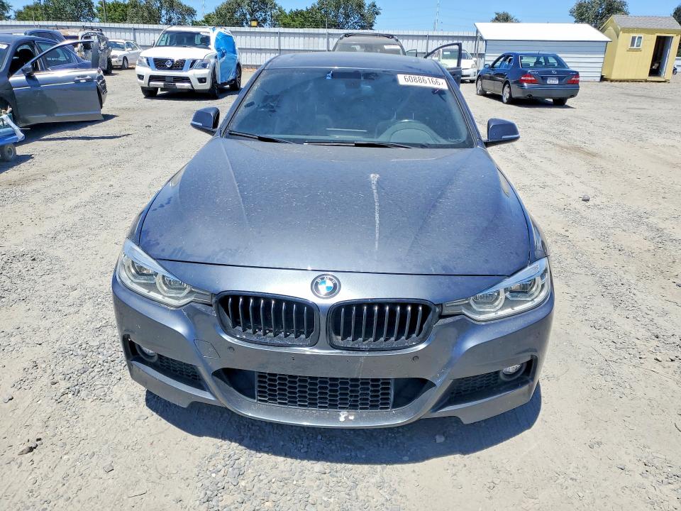 2018 BMW 3er VIN WBA8B9G58JNU99523 COPART salvage auction — FRONT END, Ca - Dis/Dlr/Exp Only Clean Title, sold $15 on 2026-07-21 (photo 5)