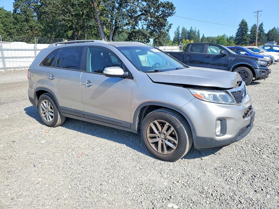 2014 Kia Sorento VIN 5XYKT4A60EG461033 COPART salvage auction — FRONT END, WA - BILL OF SALE, sold $200 on 2026-07-17 (photo 4)