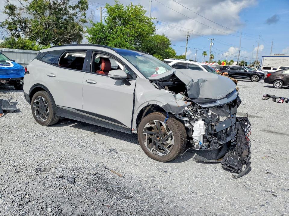2025 Kia Sportage VIN 5XYK5CDF8SG269564 COPART salvage auction — FRONT END, Fl - Certificate Of Title, sold $10,000 on 2026-07-10 (photo 4)