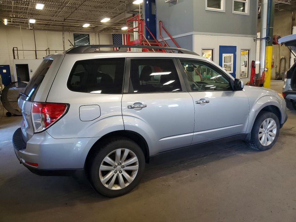 2013 Subaru Forester VIN JF2SHADC6DH416204 COPART salvage auction — MECHANICAL, Mn - Certificate Of Title, sold $475 on 2026-07-24 (photo 3)