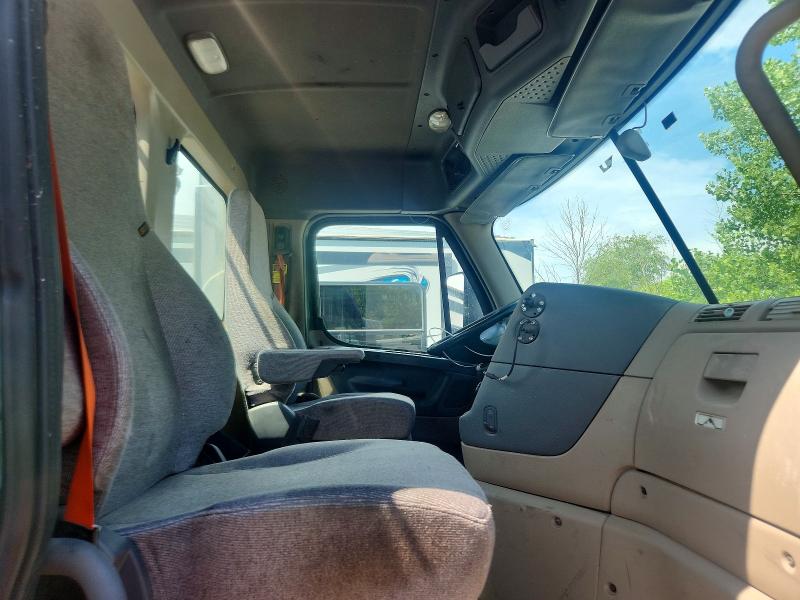 2018 Freightliner All other VIN 3AKBGADV7JSJL4565 COPART salvage auction — MECHANICAL, CT, sold $1,150 on 2026-09-02 (photo 5)