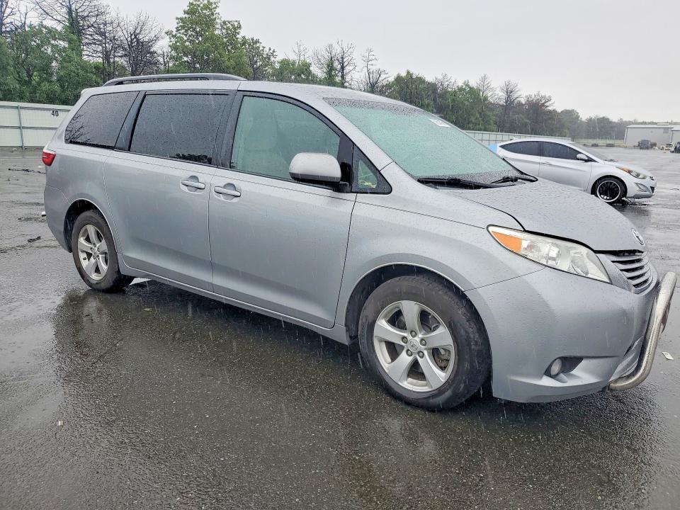 2015 Toyota Sienna VIN 5TDKK3DC6FS605204 COPART salvage auction — REAR END, Ny - Mv-907A Salvage Certificate, sold $4,100 on 2026-07-15 (photo 4)