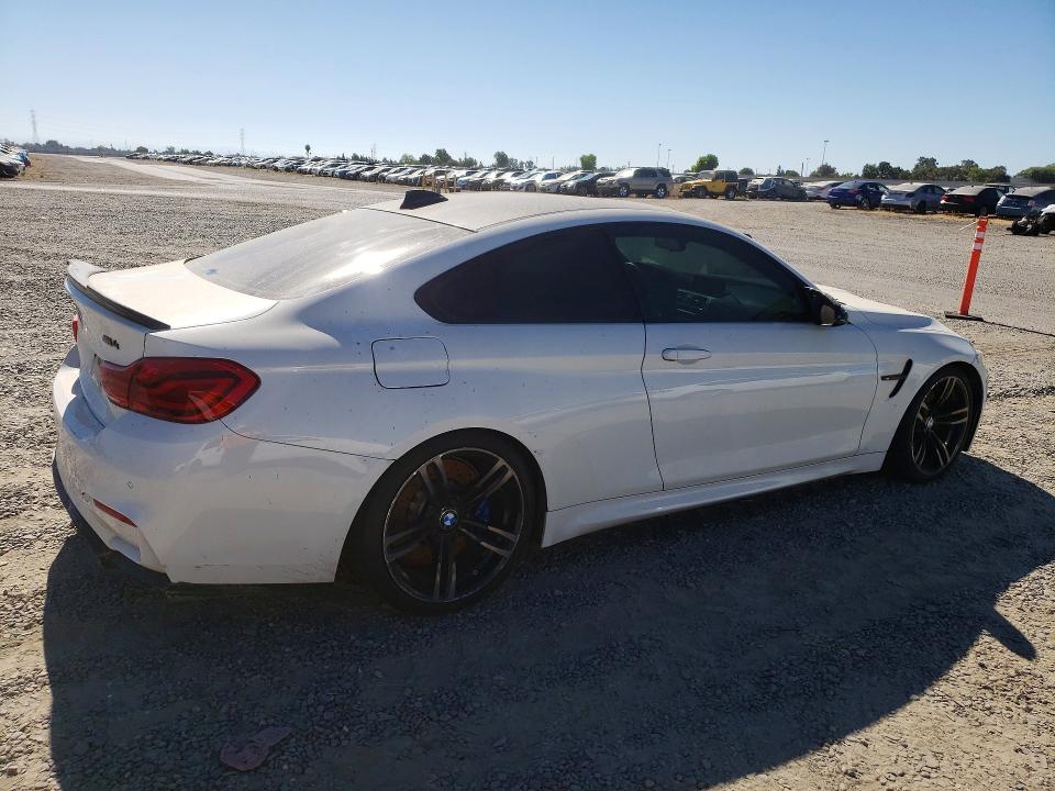 2018 BMW M4 VIN WBS4Y9C5XJAC86890 COPART salvage auction — SIDE, CA - DIS/DLR/EXP ONLY CLEAN TITLE (P), sold $19,600 on 2026-10-20 (photo 3)