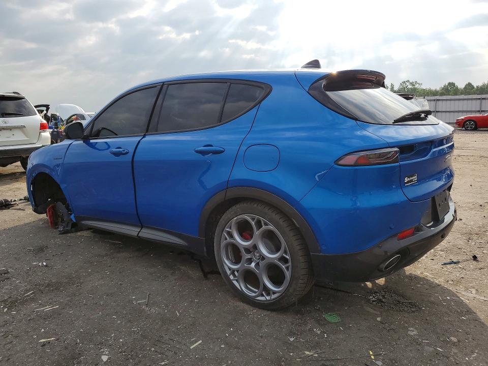 2024 Alfa romeo Tonale VIN ZASPATDW3R3061242 COPART salvage auction — FRONT END, VA - CERTIFICATE OF TITLE (P), sold $2,900 on 2026-08-05 (photo 2)