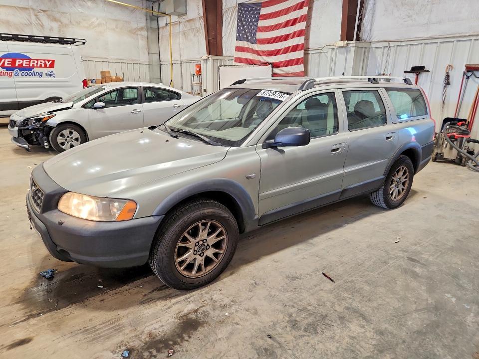 2005 Volvo Xc70 VIN YV1SZ592651200506 COPART salvage auction — NORMAL WEAR, WI - CERTIFICATE OF TITLE, sold $325 on 2026-07-22 (photo 1)