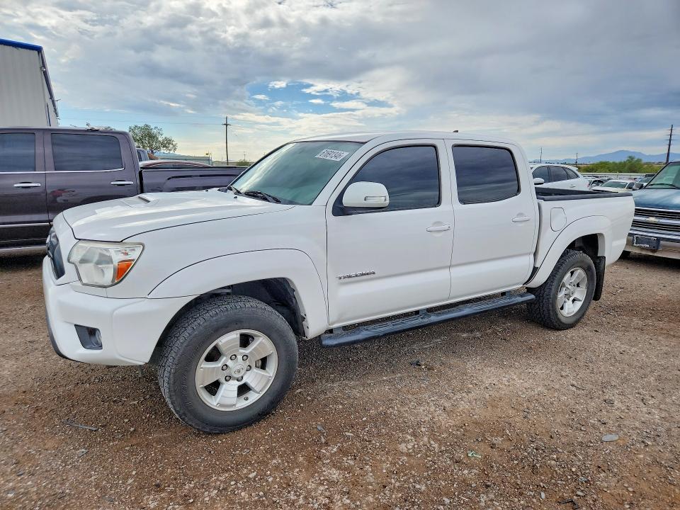 2015 Toyota Tacoma VIN 5TFJU4GN3FX072747 COPART salvage auction — REAR END, AZ - CERT OF TITLE - SALVAGE, sold $3,100 on 2026-07-24 (photo 1)
