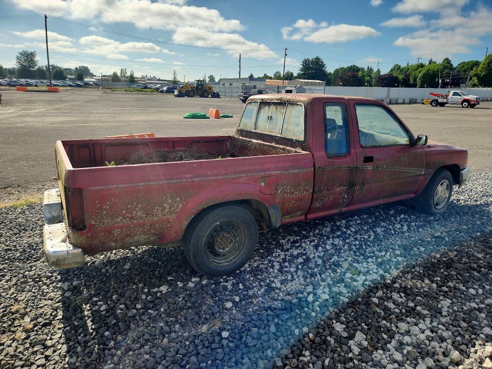1992 Toyota Pickup VIN JT4RN93PXN5049349 COPART salvage auction — WATER/FLOOD, OR - CERTIFICATE OF TITLE, sold $125 on 2026-07-27 (photo 3)