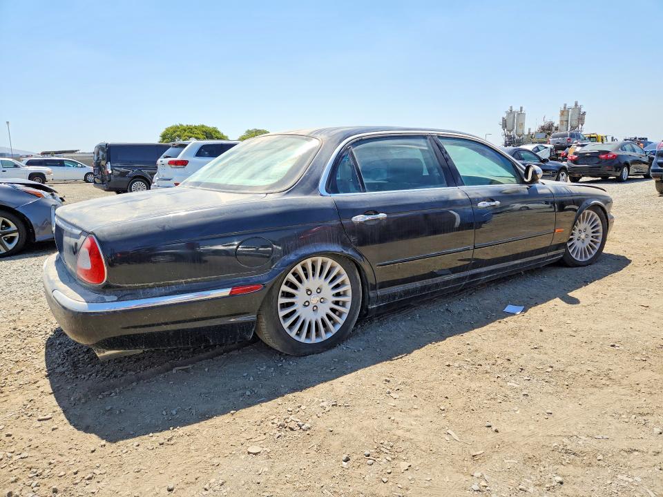 2005 Jaguar Vandenplas VIN SAJWA82C85SG44486 COPART salvage auction — MINOR DENT/SCRATCHES, Ca - Lien Papers-Clean Or Ac, sold $450 on 2026-07-07 (photo 3)