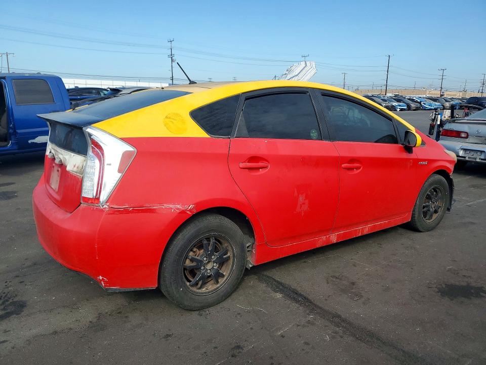 2015 Toyota Prius VIN JTDKN3DU9F1980937 COPART salvage auction — FRONT END, CA - CERT OF TITLE-SALVAGED, sold $675 on 2026-07-27 (photo 3)
