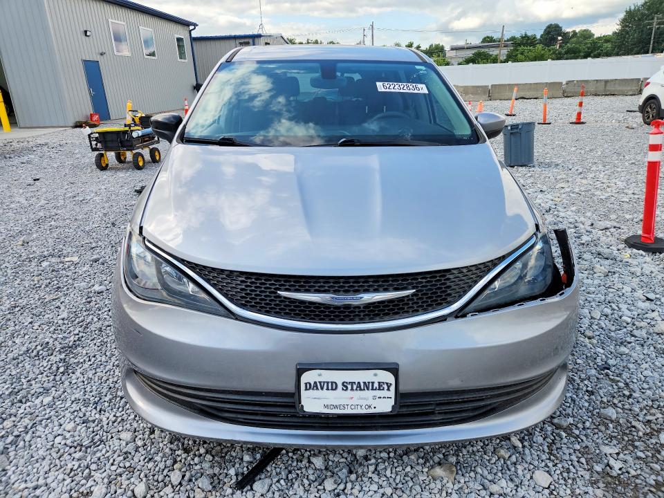 2017 Chrysler Pacifica VIN 2C4RC1DG7HR519995 COPART salvage auction — SIDE, OH - CERTIFICATE OF TITLE, sold $1,300 on 2026-09-16 (photo 5)