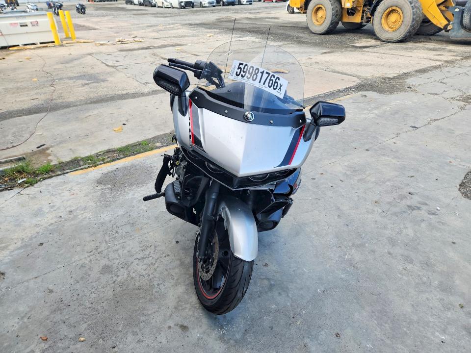2018 Yamaha VIN JYAVP39Y6JA000703 COPART salvage auction — FRONT END, Va - Cert Of Title - Salvage, sold $7,300 on 2026-07-23 (photo 2)