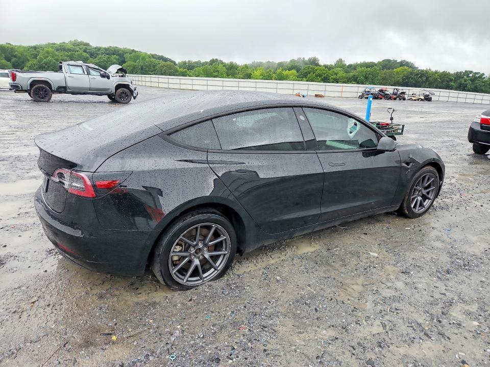 2021 Tesla Model 3 VIN 5YJ3E1EA2MF915994 COPART salvage auction — VANDALISM, Wv - Dealer Only Clean Title (P), sold $8,300 on 2026-09-02 (photo 3)