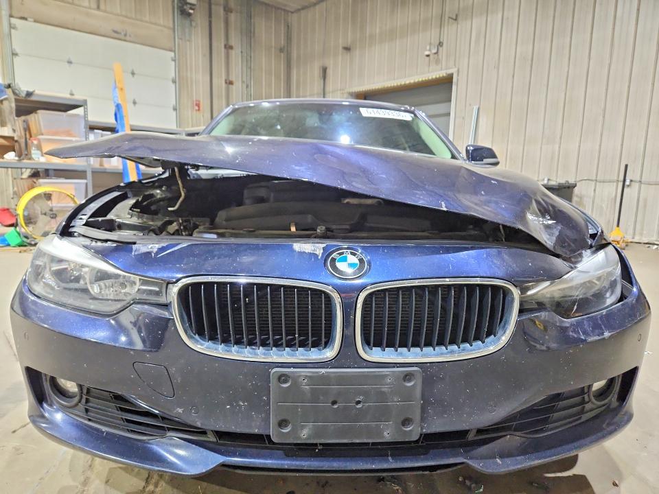 2015 BMW 3er VIN WBA3B5G58FNS20016 COPART salvage auction — FRONT END, Ma - Cert Of Title-Reconstrctd Coll, sold $275 on 2026-07-30 (photo 5)