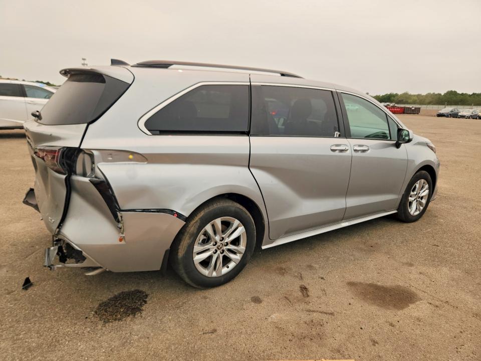 2025 Toyota Sienna VIN 5TDJSKFC4SS182037 COPART salvage auction — REAR END, Ny - Mv-907A Salvage Certificate, sold $20,400 on 2026-08-21 (photo 3)