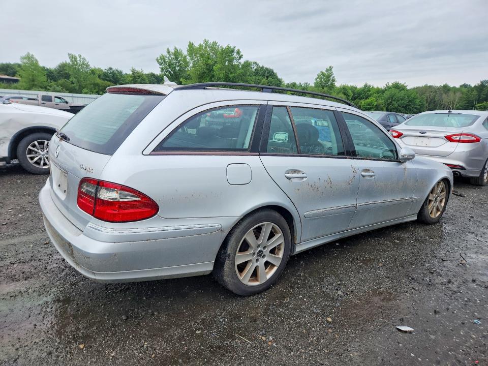 2009 Mercedes-benz E-class VIN WDBUH87X29B366585 COPART salvage auction — MINOR DENT/SCRATCHES, MA - CERTIFICATE OF TITLE, sold $575 on 2026-07-15 (photo 3)