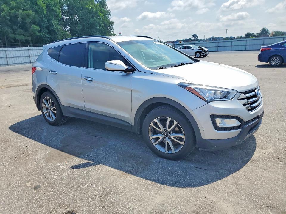 2014 Hyundai Santa fe VIN 5XYZUDLA3EG152038 COPART salvage auction — UNDERCARRIAGE, Nc - Dealer Only Clean Title, sold $1,350 on 2026-07-14 (photo 4)