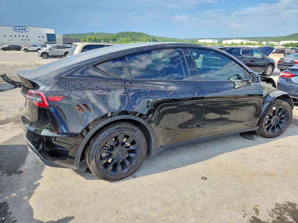 2021 Tesla Model y VIN 5YJYGAEE7MF180688 COPART salvage auction — FRONT END, Ok - Cert Of Title-Salvage, sold $10,500 on 2026-08-28 (photo 3)