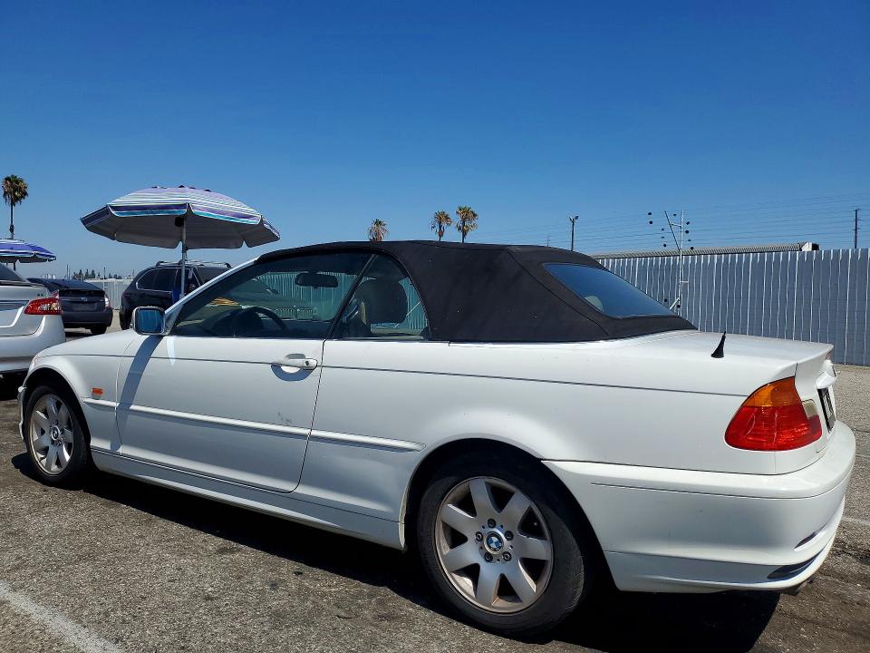 2001 BMW 3 series VIN WBABS33441JY52797 COPART salvage auction — MINOR DENT/SCRATCHES, CA - DIS/DLR/EXP APP FOR DUP CLEAN, sold $525 on 2026-07-14 (photo 2)