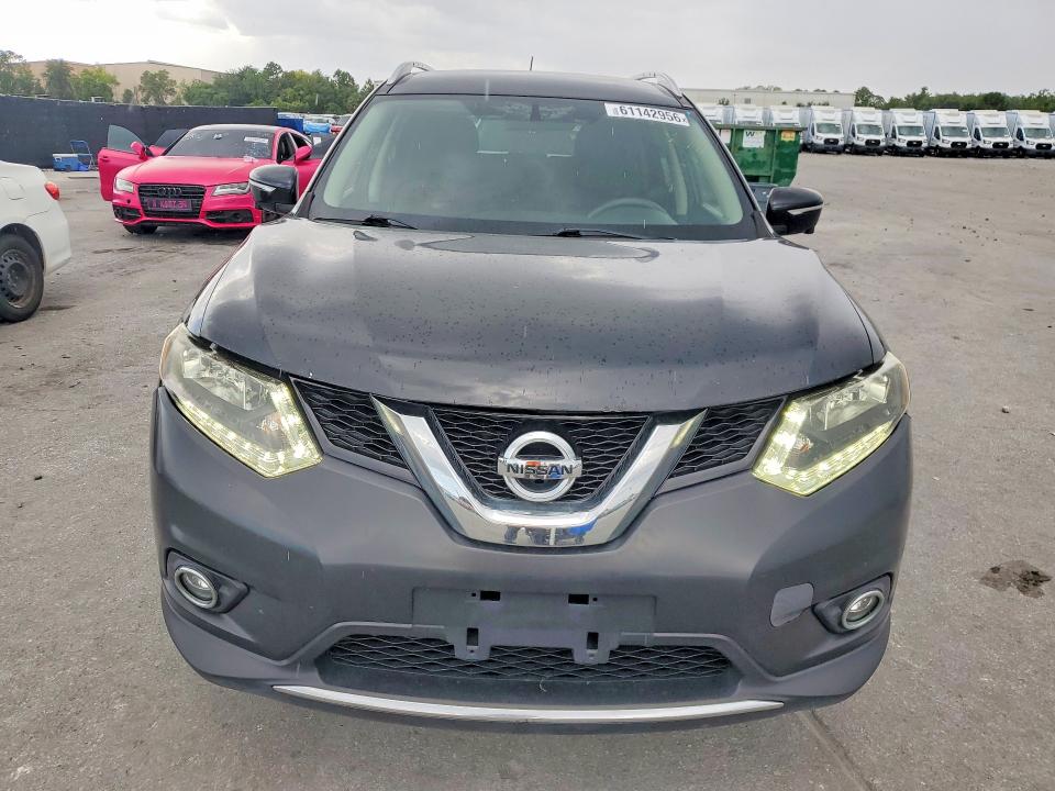 2015 Nissan Rogue VIN KNMAT2MV8FP564430 COPART salvage auction — MINOR DENT/SCRATCHES, Fl - Certificate Of Title, sold $1,100 on 2026-07-30 (photo 5)