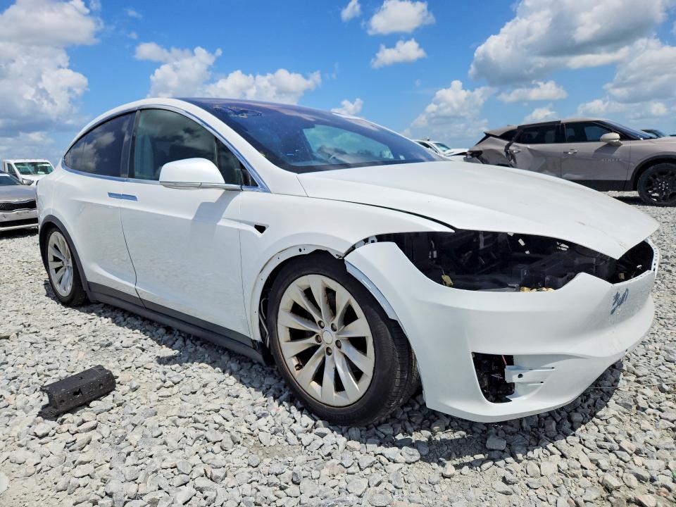 2016 Tesla Model x VIN 5YJXCBE2XGF027827 COPART salvage auction — FRONT END, MA - CERTIFICATE OF TITLE (P), sold $6,900 on 2026-07-31 (photo 4)