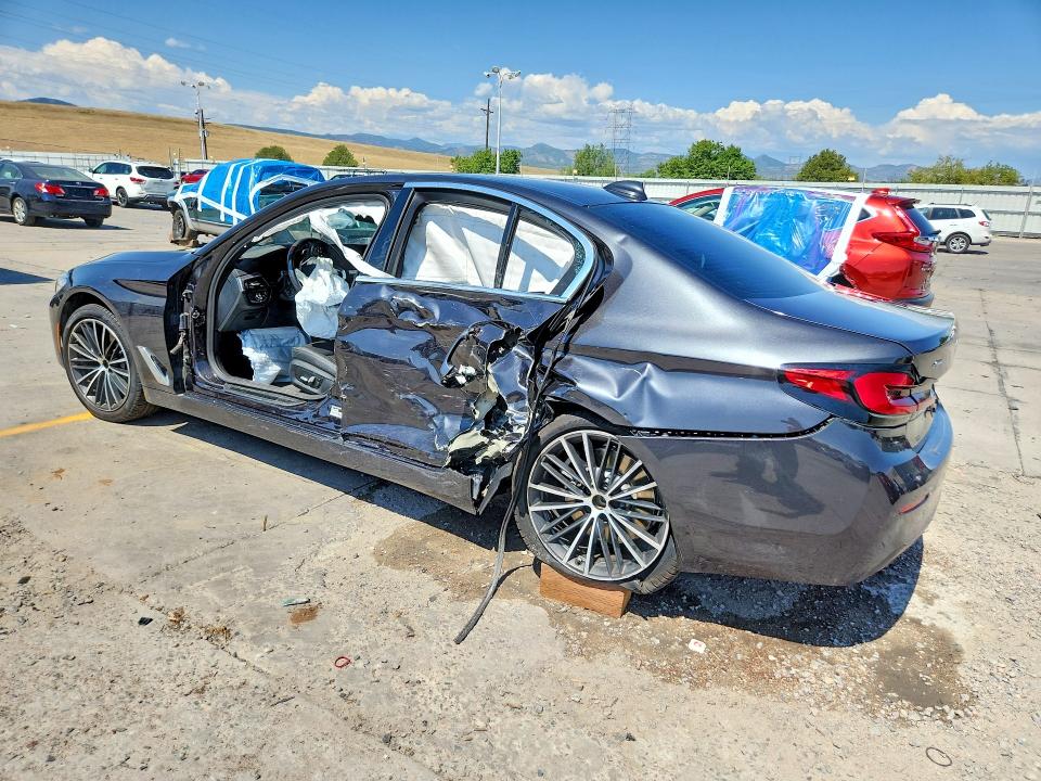 2022 BMW 5er VIN WBA73BJ03NWX52812 COPART salvage auction — SIDE, Co - Salvage Title, sold $12,600 on 2026-08-24 (photo 2)