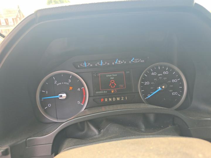 2019 Ford F550 VIN 1FD0X5HT1KED04494 COPART salvage auction — NORMAL WEAR, Pa - Cert Of Title (P), sold $17,000 on 2026-08-12 (photo 8)
