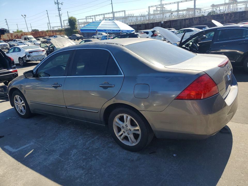 2006 Honda Accord VIN 1HGCM56716A124656 COPART salvage auction — MINOR DENT/SCRATCHES, Ca - Dis/Dlr/Exp Only Clean Title, sold $275 on 2026-07-17 (photo 2)