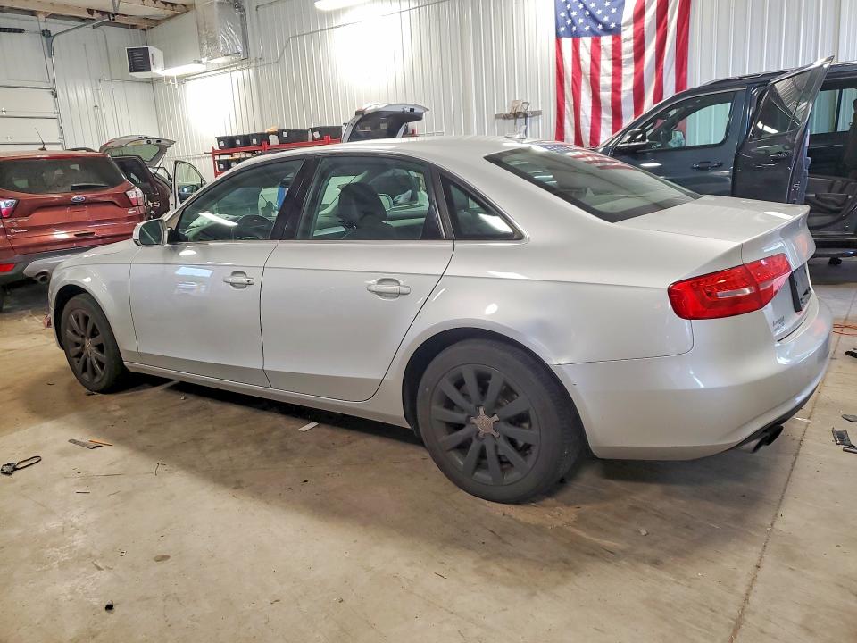 2013 Audi A4 VIN WAUBFAFLXDN011768 COPART salvage auction — MINOR DENT/SCRATCHES, Mn - Certificate Of Title, sold $825 on 2026-07-16 (photo 2)