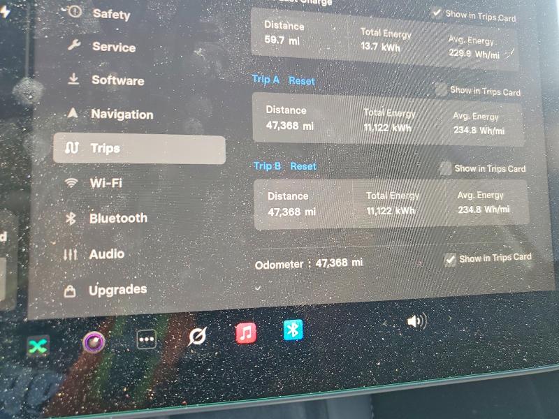 2024 Tesla Model y VIN 7SAYGDED3RA305878 COPART salvage auction — SIDE, Tx - Salvage Vehicle Title, sold $2,900 on 2026-07-24 (photo 9)