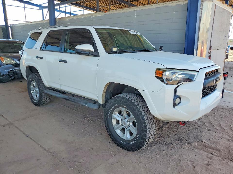 2018 Toyota 4runner VIN JTEZU5JR4J5174546 COPART salvage auction — MINOR DENT/SCRATCHES, AZ - DEALER ONLY CLEAN TITLE (P), sold $12,800 on 2026-07-28 (photo 4)