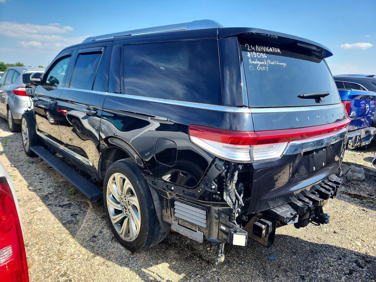 2024 Lincoln Navigator VIN 5LMJJ3NG6REL12471 COPART salvage auction — Front End, IL - SALVAGE CERTIFICATE, sold $24,800 on 2026-07-10 (photo 2)
