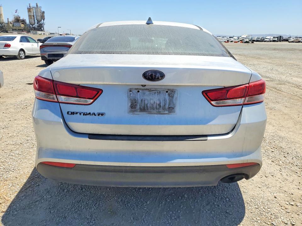 2017 Kia Optima VIN 5XXGT4L39HG148807 COPART salvage auction — MINOR DENT/SCRATCHES, Ca - Dis/Dlr/Exp Only Clean Title, sold $1,400 on 2026-07-21 (photo 6)