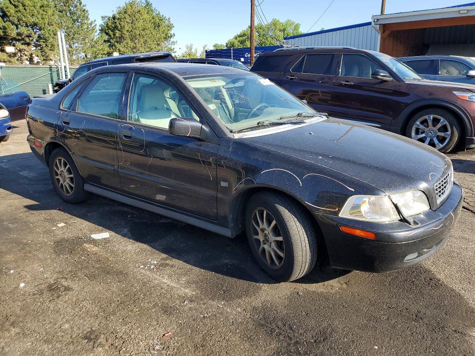 2004 Volvo S40 VIN YV1VS275X4F091806 COPART salvage auction — REAR END, CO - PUBLIC - SALVAGE TITLE (P), sold $325 on 2026-08-13 (photo 4)