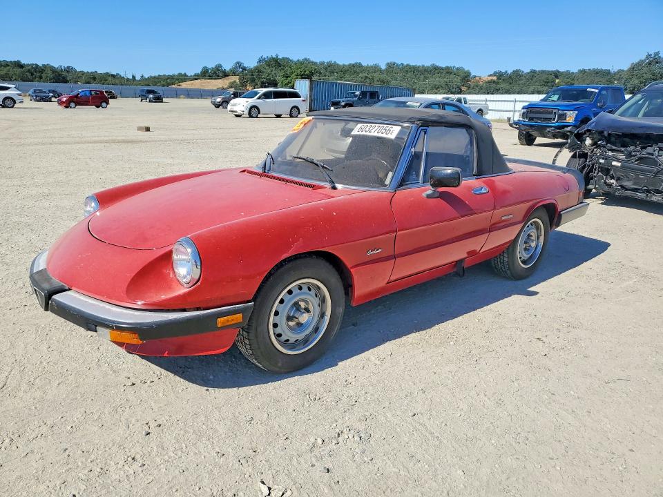 1987 Alfa romeo Spider VIN ZARBA5640H1045254 COPART salvage auction — MINOR DENT/SCRATCHES, CA - DIS/DLR/EXP APP FOR DUP CLEAN, sold $3,150 on 2026-08-07 (photo 1)