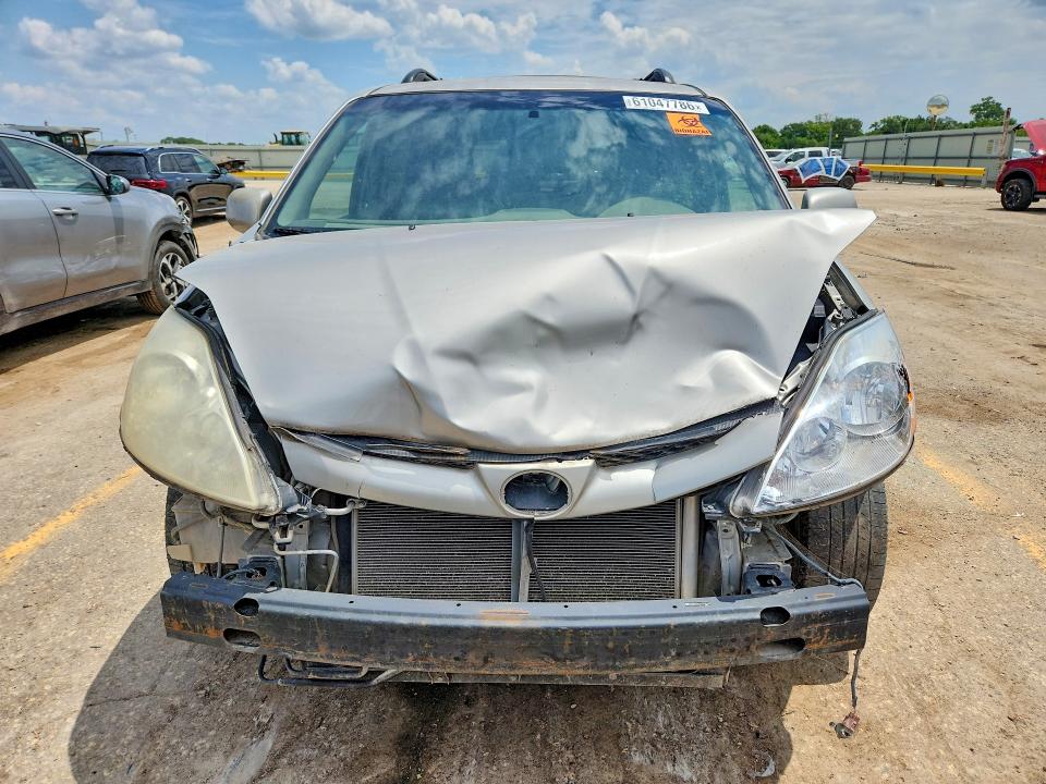 2010 Toyota Sienna VIN 5TDYK4CC4AS313514 COPART salvage auction — WATER/FLOOD, KS - CERTIFICATE OF TITLE, sold $725 on 2026-07-20 (photo 5)
