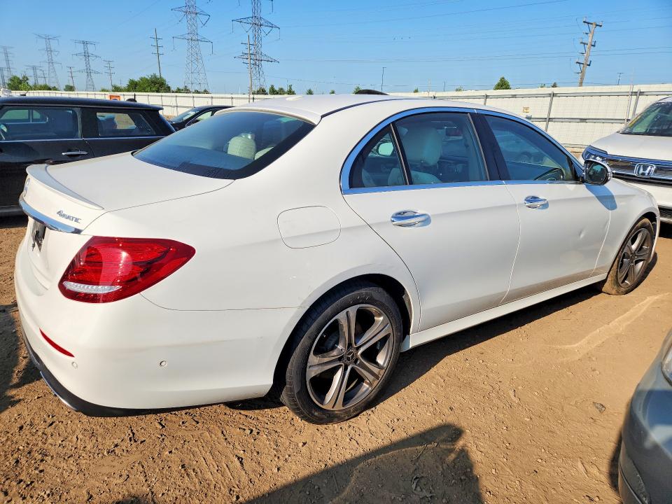 2018 Mercedes-benz E-klasse VIN WDDZF4KB6JA344185 COPART salvage auction — WATER/FLOOD, Il - Salvage Cert-Flood, sold $2,250 on 2026-08-18 (photo 3)