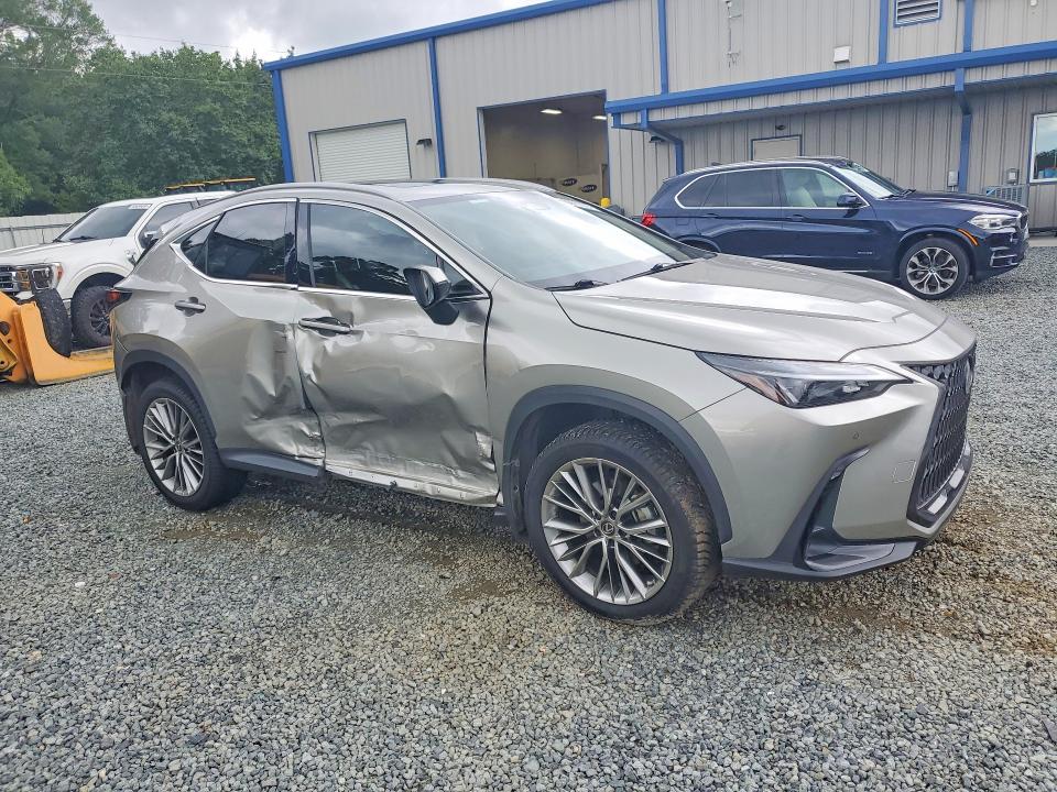 2022 Lexus Nx VIN JTJGKCEZ7N5000800 COPART salvage auction — SIDE, NC - SALVAGE CERTIFICATE OF TITLE (P), sold $14,300 on 2026-07-23 (photo 4)