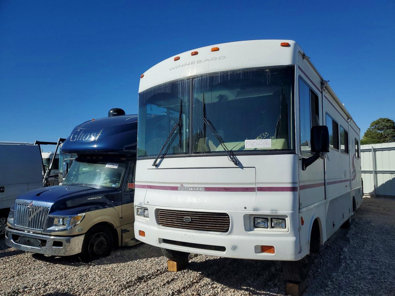 2002 Winnibago VIN 1FCMF53S520A05952 COPART salvage auction — Minor Dent/Scratches, NV - SALVAGE TITLE, sold $375 on 2026-07-23 (photo 1)