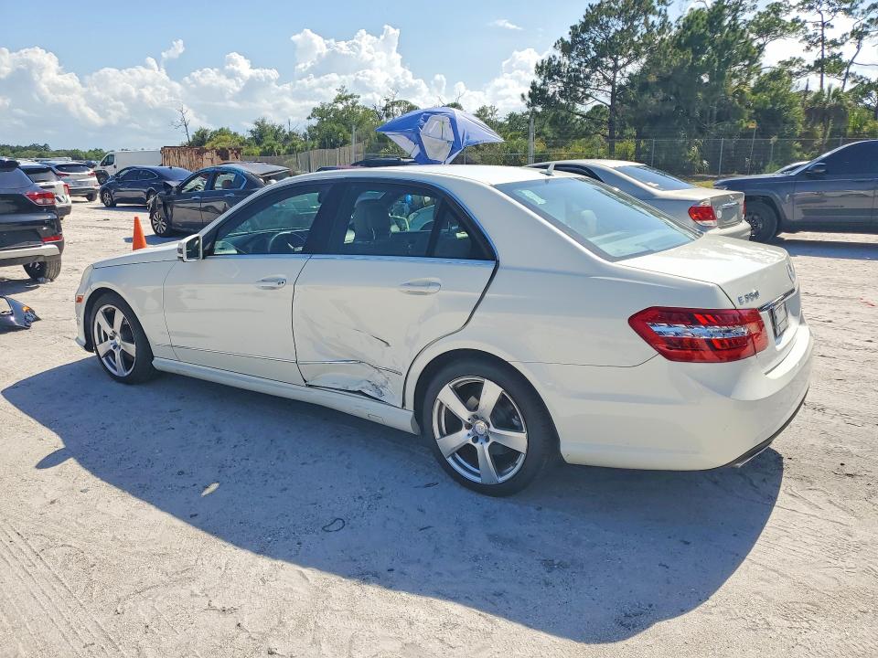 2010 Mercedes-benz E-klasse VIN WDDHF5GB0AA074123 COPART salvage auction — SIDE, Fl - Cert Of Title Slvg Rebuildable, sold $2,100 on 2026-08-05 (photo 2)