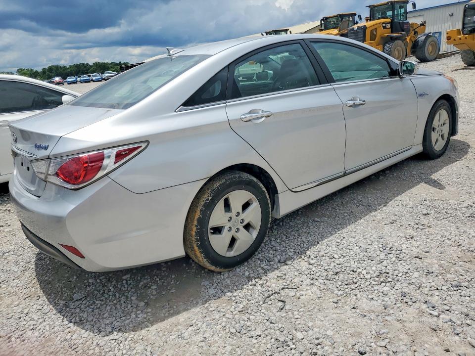 2012 Hyundai Sonata hybrid VIN KMHEC4A46CA024335 COPART salvage auction — REAR END, FL - CERTIFICATE OF TITLE, sold $700 on 2026-07-28 (photo 3)