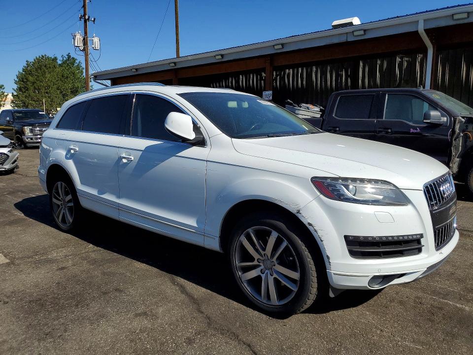 2015 Audi Q7 VIN WA1LGAFE9FD001418 COPART salvage auction — MINOR DENT/SCRATCHES, Co - Dis/Dlr/Exp Only Clean Title, sold $1,550 on 2026-07-28 (photo 4)