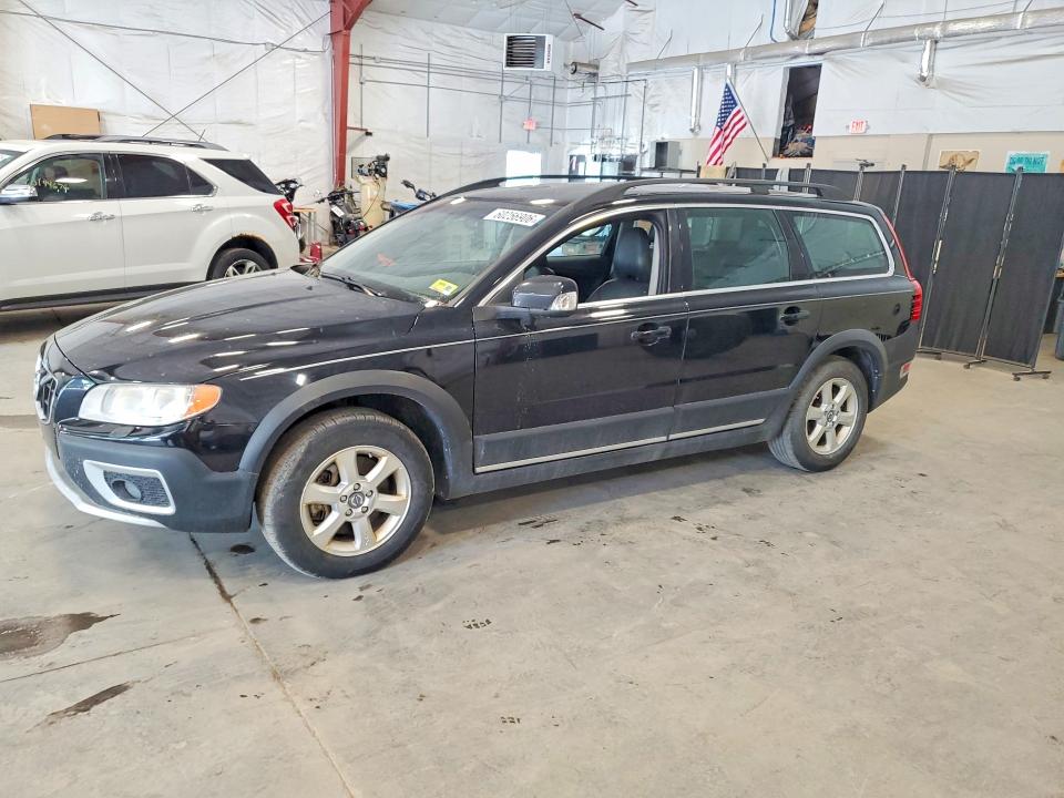 2011 Volvo Xc70 VIN YV4940BZ8B1096347 COPART salvage auction — MINOR DENT/SCRATCHES, VT - CERTIFICATE OF TITLE, sold $200 on 2026-07-27 (photo 1)