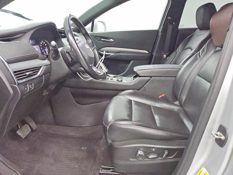 2020 Cadillac Xt4 VIN 1GYFZDR41LF123623 COPART salvage auction — MINOR DENT/SCRATCHES, TX - CERTIFICATE OF TITLE, sold $8,300 on 2026-07-28 (photo 7)
