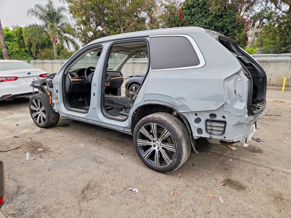 2025 Volvo Xc90 VIN YV4H60PJ3S1296884 COPART salvage auction — STRIPPED, CA - CERTIFICATE OF TITLE, sold $8,400 on 2026-07-09 (photo 2)