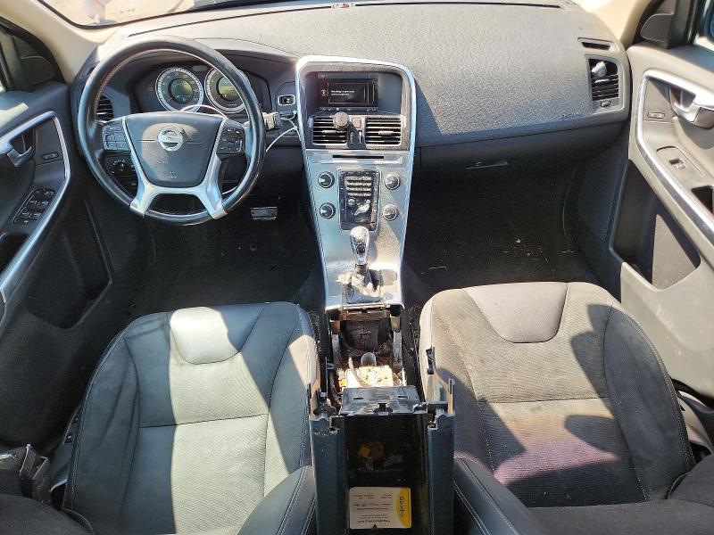2013 Volvo Xc60 VIN YV4940DZ6D2452546 COPART salvage auction — MINOR DENT/SCRATCHES, CT - CERTIFICATE OF TITLE (P), sold $1,550 on 2026-07-27 (photo 8)