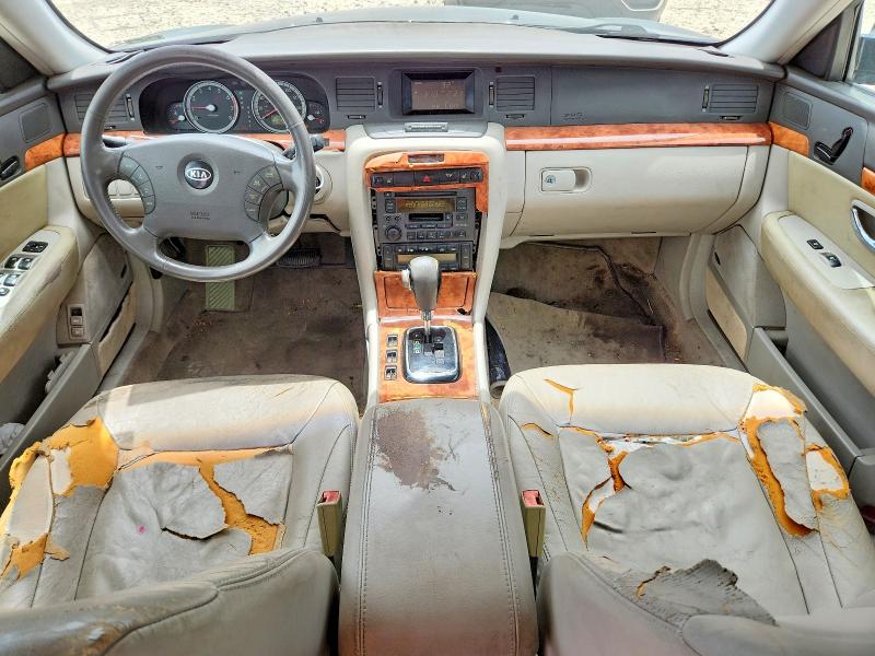 2005 Kia Amanti VIN KNALD124955057473 COPART salvage auction — FRONT END, Tx - Salvage Vehicle Title, sold $70 on 2026-07-23 (photo 8)
