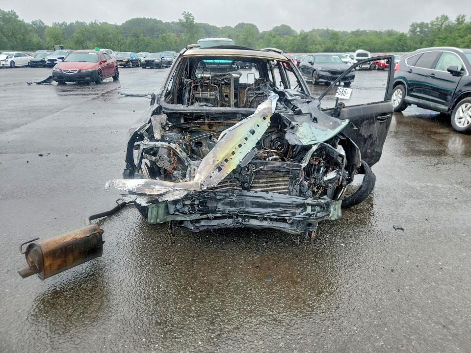 2014 Subaru Forester VIN JF2SJAEC8EH521573 COPART salvage auction — BURN, Ct - Cert Of Title-Salvage, sold $475 on 2026-07-24 (photo 5)